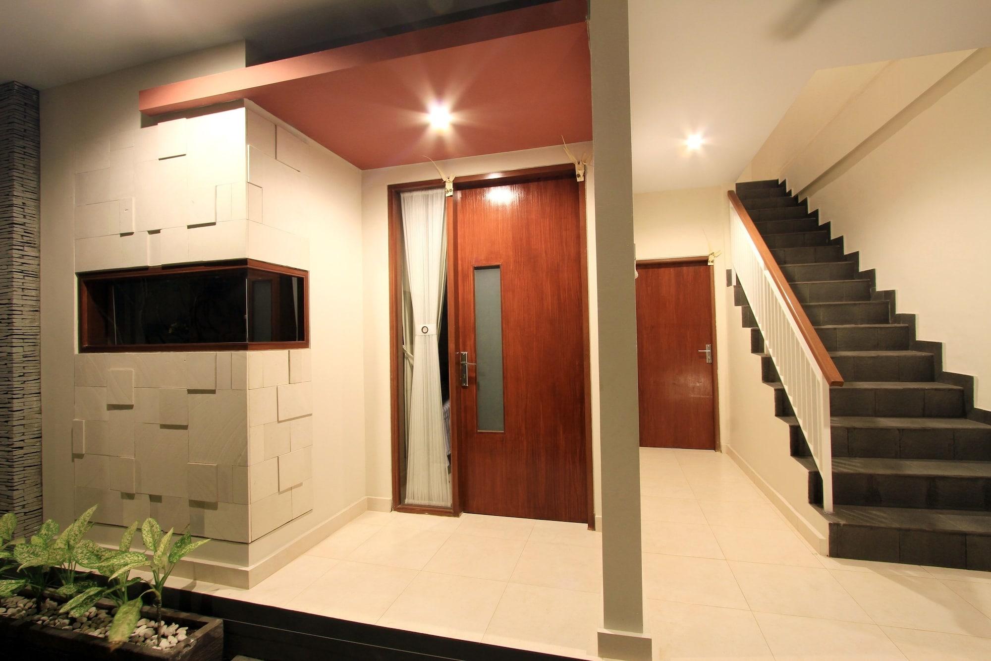 Saren Guest House Canggu Extérieur photo