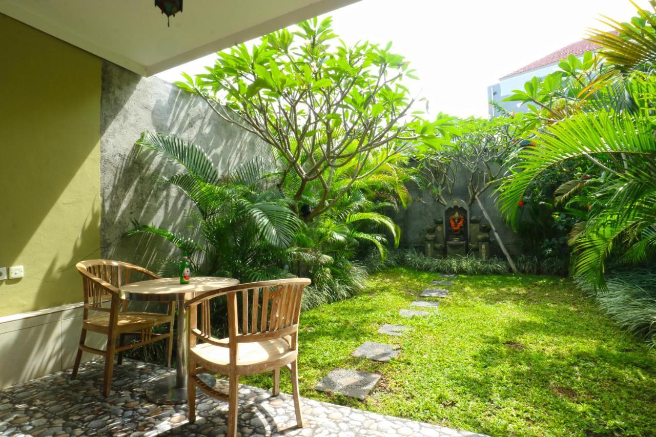Saren Guest House Canggu Extérieur photo