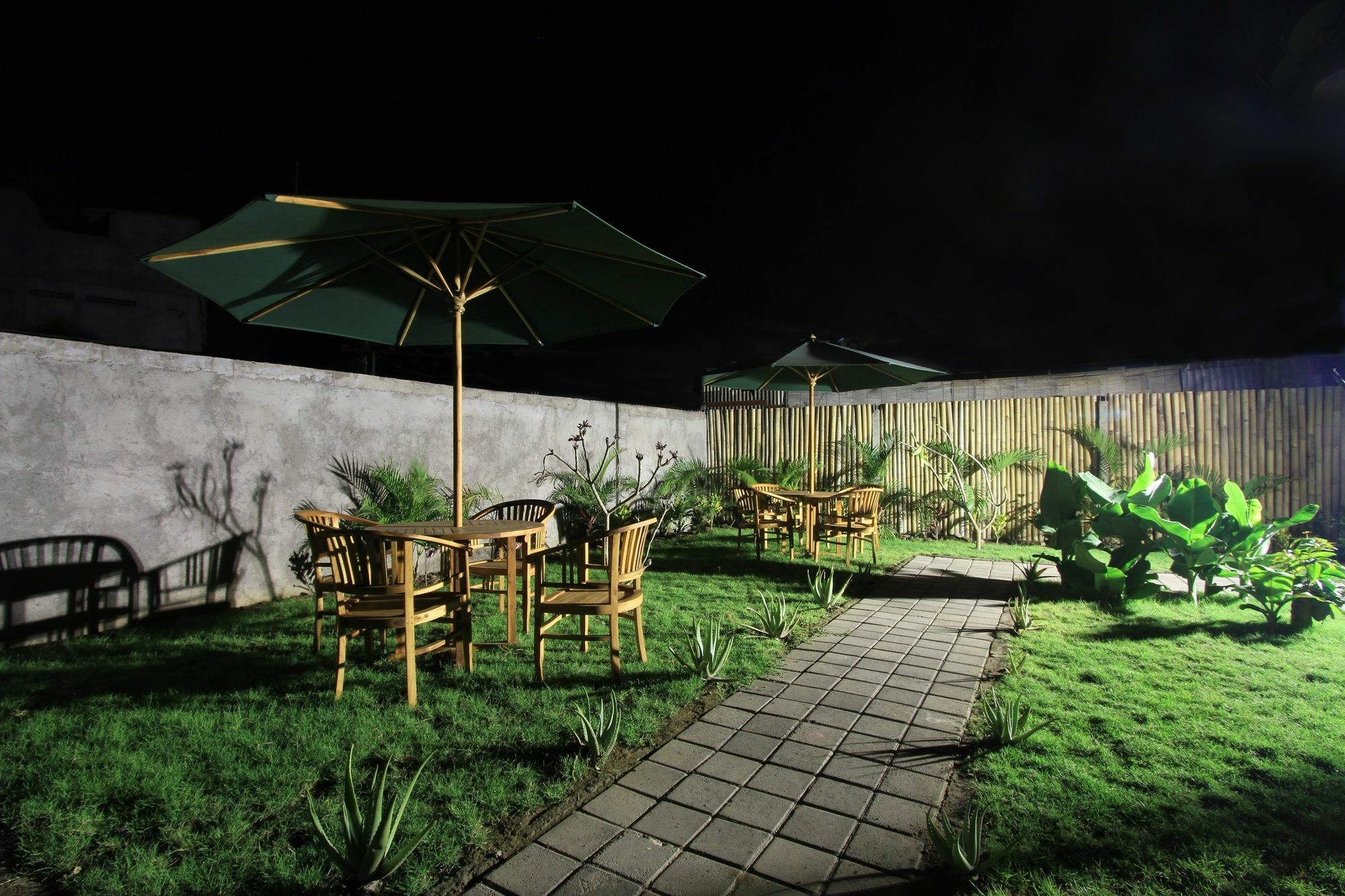 Saren Guest House Canggu Extérieur photo